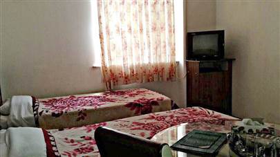 اتاق دو تخته تویین هتل آپارتمان گل پونه قشم اتاق دو تخته تویین هتل آپارتمان گل پونه قشم